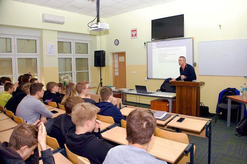 Tydzień zawodów branży spedycyjno- logistycznej